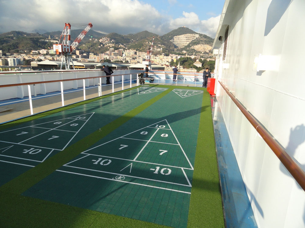 Cruise lines mini golf shuffleboard court